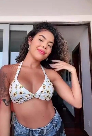 1. Erotic Sthefane Matos Shows Cleavage in Floral Bikini Top and Bouncing Breasts