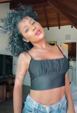 1. Hot Sthefane Matos in Black Crop Top and Bouncing Tits