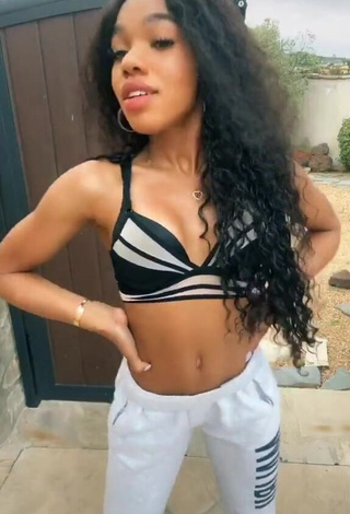 1. Captivating Teala Dunn Shows Cleavage in Sport Bra