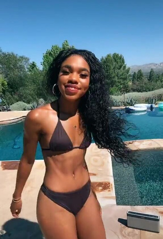 1. Teala Dunn in Erotic Black Bikini at the Swimming Pool