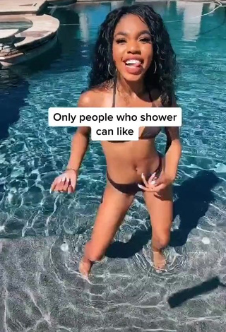 3. Teala Dunn in Appealing Black Bikini at the Pool