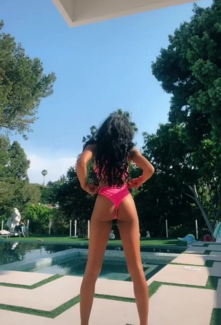 3. Hot Teala Dunn Shows Butt at the Swimming Pool