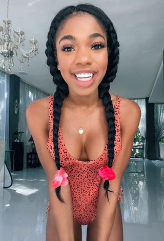 3. Irresistible Teala Dunn Shows Cleavage in Leopard Swimsuit and Bouncing Boobs