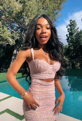 Sweetie Teala Dunn Shows Cleavage in Leopard Crop Top at the Pool