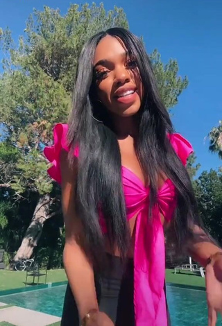 1. Erotic Teala Dunn in Black Leggings at the Swimming Pool