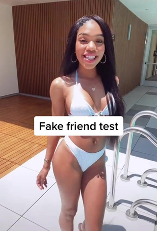 1. Teala Dunn Shows her Hot Butt