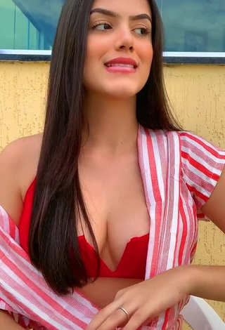 1. Cute Victtoria Medeiros Shows Cleavage in Red Bikini Top