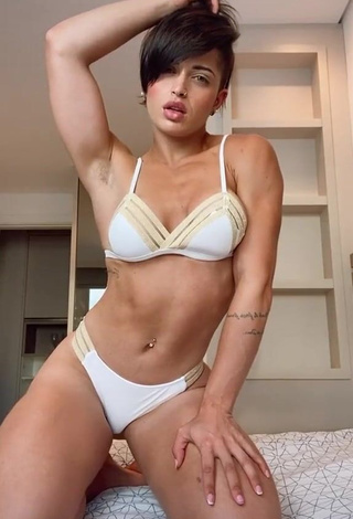 1. Beautiful Yanne Shows Cleavage in Sexy White Bikini