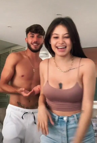 1. Sweetie Zoe Massenti Shows Cleavage in Beige Crop Top and Bouncing Boobs