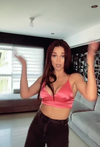 Cute Angie Arizaga Shows Cleavage in Pink Crop Top and Bouncing Boobs