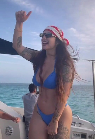 Hot Bárbara Labres Shows Cleavage in Blue Bikini on a Boat and Bouncing Boobs