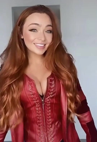 2. Fine Caitlin Christine Shows Cleavage and Bouncing Boobs