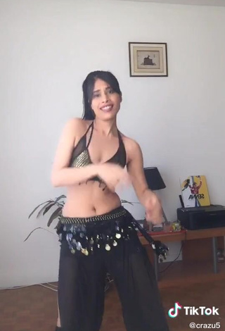 3. Erotic XENA in Crop Top and Bouncing Tits