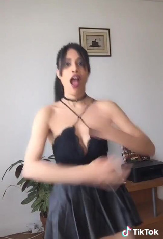 3. Really Cute XENA in Crop Top and Bouncing Tits