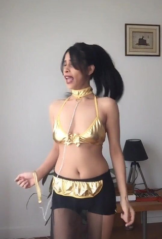 Irresistible XENA Shows Cleavage in Golden Bra