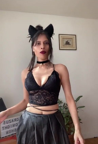 XENA Shows Cleavage in Seductive Black Crop Top and Bouncing Boobs