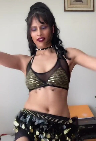 2. Wonderful XENA in Crop Top and Bouncing Boobs