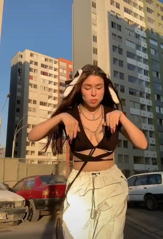 3. Beautiful Daela Shows Cleavage in Sexy Black Crop Top and Bouncing Boobs