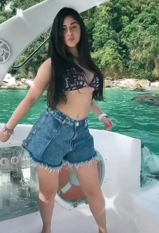 3. Hot Le Azevedo in Bikini Top on a Boat