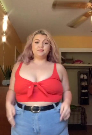 1. Beautiful Lexie Lemon Shows Cleavage in Sexy Red Crop Top and Bouncing Tits