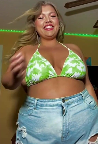 1. Captivating Lexie Lemon in Bikini Top and Bouncing Boobs