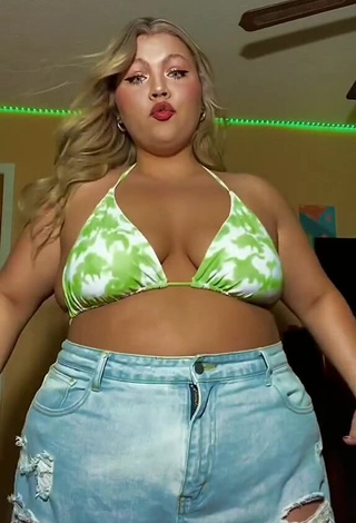 1. Sweetie Lexie Lemon in Bikini Top and Bouncing Tits