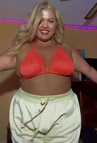 3. Wonderful Lexie Lemon Shows Cleavage in Orange Bikini Top