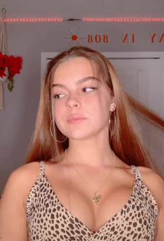 Giulia Amato (@nobeefonlychicken) - Porn Videos from TikTok