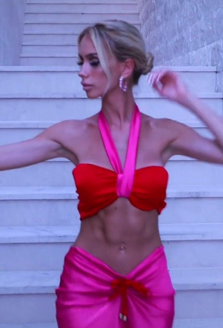 1. Irresistible Sara Damnjanović in Red Crop Top