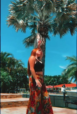 Vella (@vella) - Porn Videos from TikTok