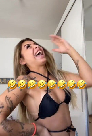 Hot Bárbara in Black Bikini Top