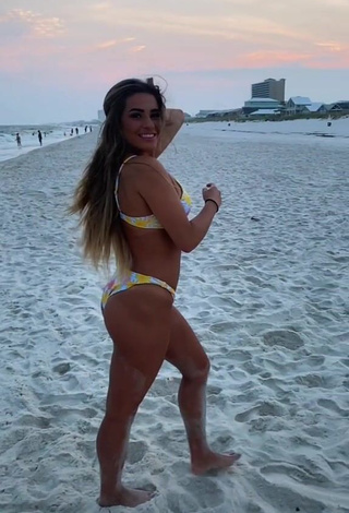 2. Irresistible Camryn Cordova Shows Butt at the Beach