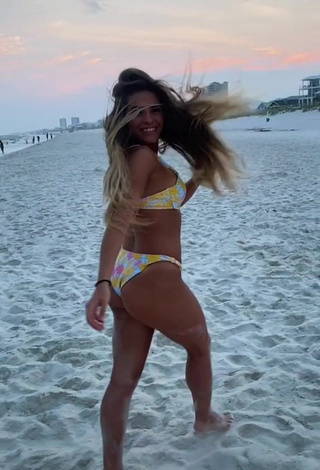 3. Irresistible Camryn Cordova Shows Butt at the Beach