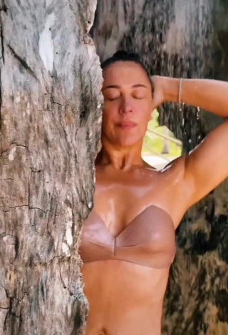 1. Erotic Cláudia Raia in Beige Bikini