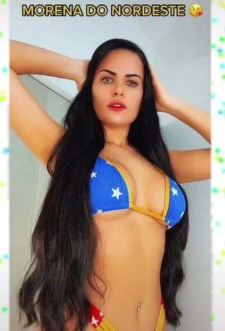 Dine Azevedo Shows Cleavage in Cute Bikini