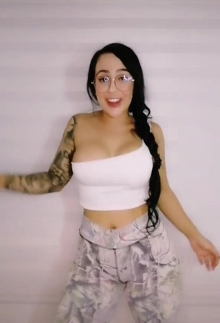 1. Adorable Eve Herrera Shows Cleavage in Seductive White Crop Top and Bouncing Boobs