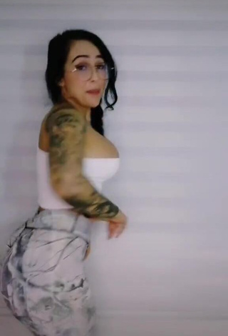 3. Adorable Eve Herrera Shows Cleavage in Seductive White Crop Top and Bouncing Boobs