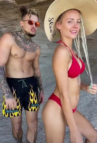 1. Erotic fit.lovers Shows Cleavage in Red Bikini at the Beach