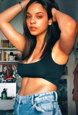 1. Beautiful Giulia Paglianiti Shows Cleavage in Sexy Black Crop Top