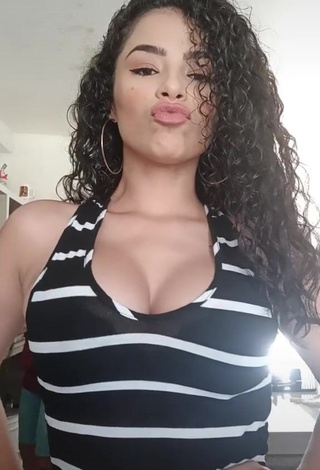 1. Fine Gleidy Rojas Shows Cleavage in Sweet Striped Top and Bouncing Tits