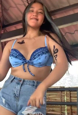 3. Erotic Vanessa Domingo Shows Cleavage in Bikini Top and Bouncing Boobs