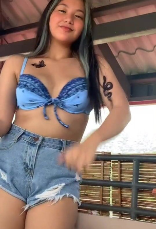 3. Hot Vanessa Domingo Shows Cleavage in Bikini Top and Bouncing Boobs