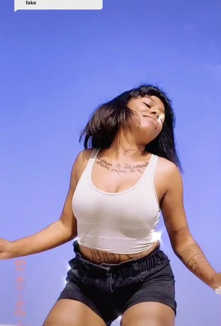 Erotic Honey Perez in White Crop Top and Bouncing Boobs