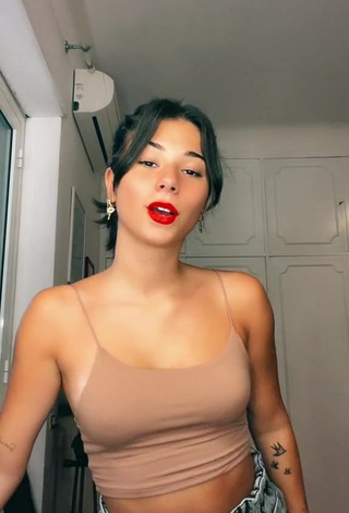 1. Captivating Jasmin Zangarelli in Beige Crop Top and Bouncing Boobs