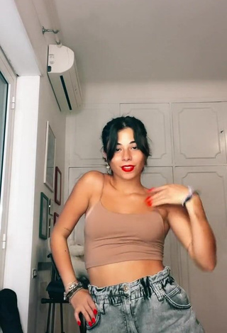 3. Captivating Jasmin Zangarelli in Beige Crop Top and Bouncing Boobs