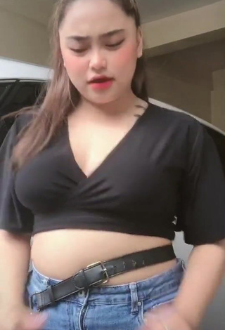 Irresistible Joanne Duldulao in Black Crop Top and Bouncing Tits