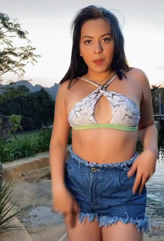 1. Cute Karen Bustillos in Bikini Top