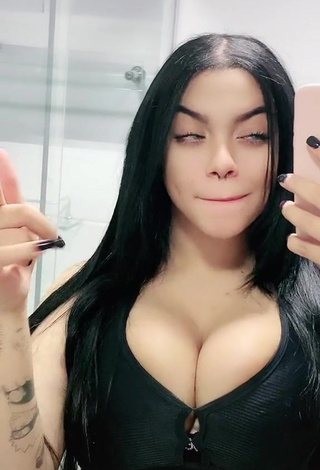 Sweet Karniello Shows Cleavage in Cute Black Bra