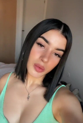 Hot Kiara Brunett Shows Cleavage in Green Top