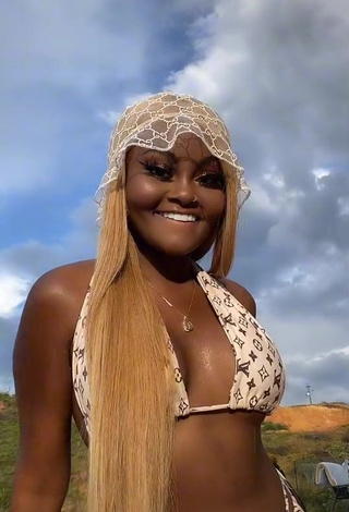 1. Irresistible Lajesuu in Bikini Top